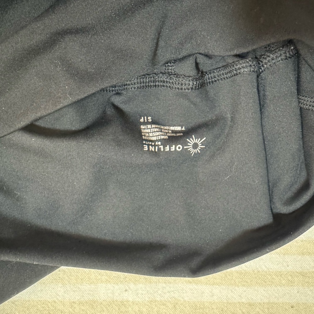 Aerie 7’’ bike shorts - Picture 2 of 3